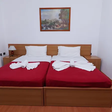 Viktoria Hotel Golem (Tirana)