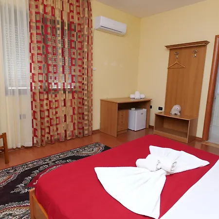 Hotel Viktoria 3*