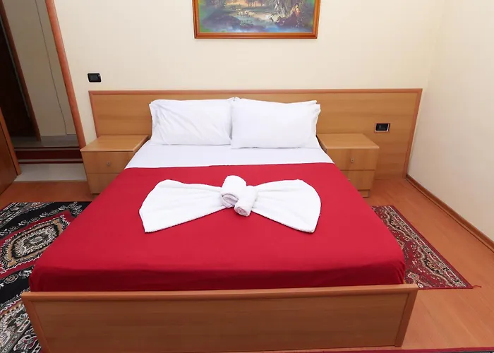 Viktoria 3* Golem (Tirana)