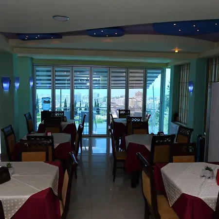 מלון Viktoria 3*